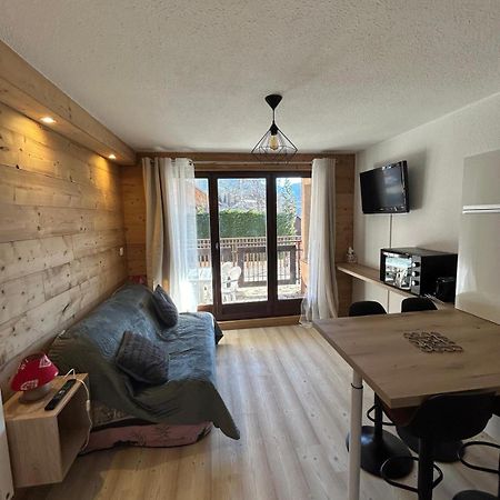 Chaleureux Appartement Moderne Briançon Eksteriør bilde
