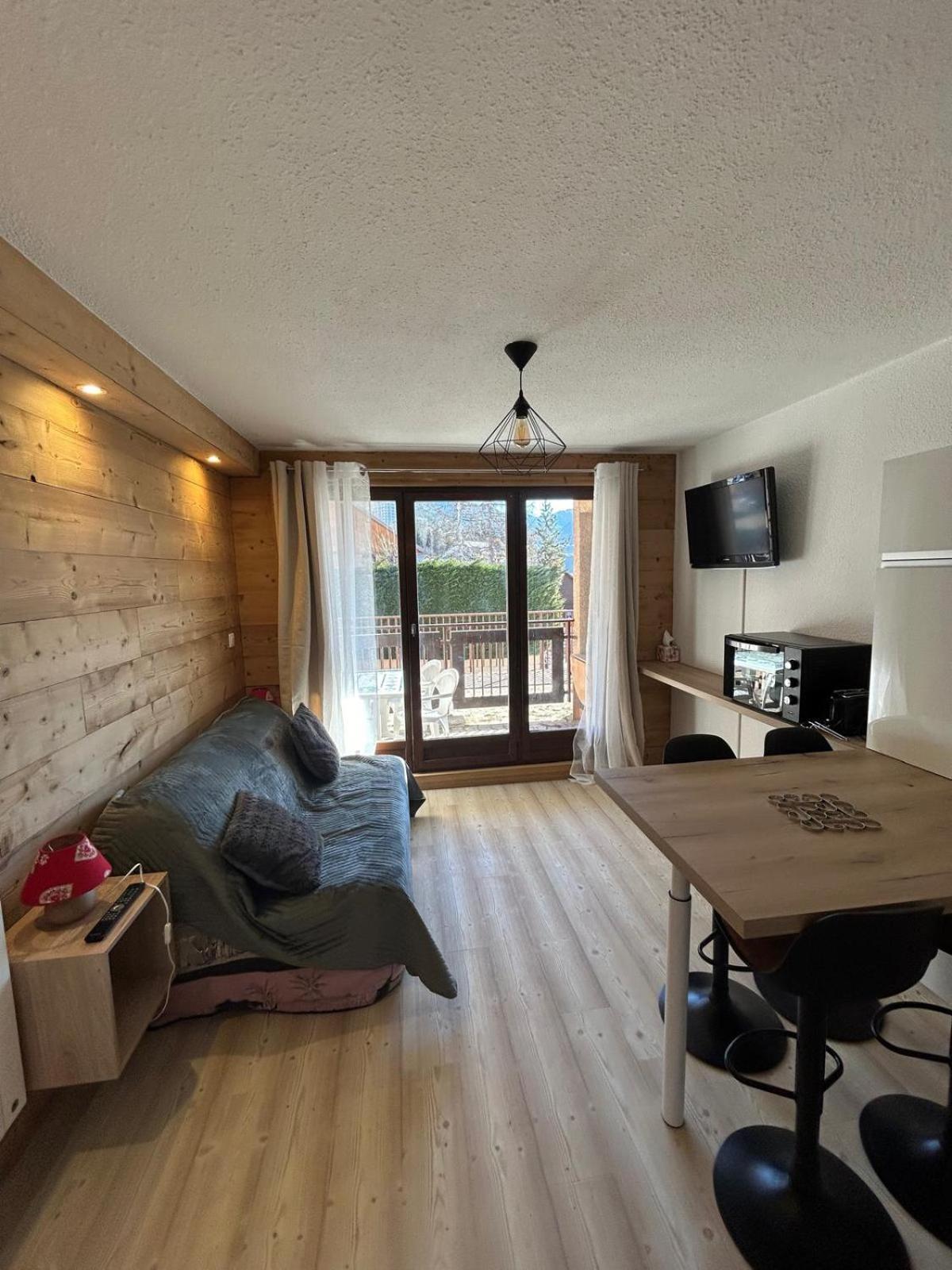 Chaleureux Appartement Moderne Briançon Eksteriør bilde